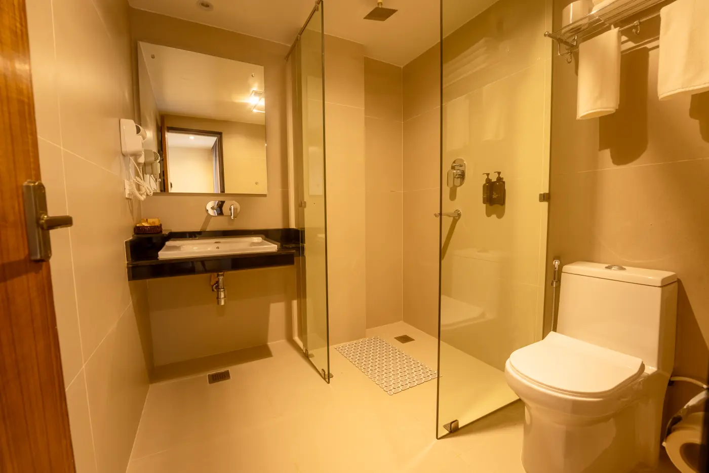 Private Hotel Lumen bathroom with glass shower